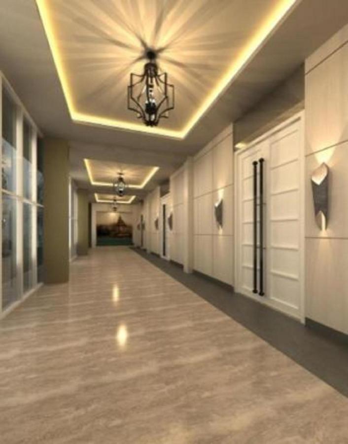 Hotel Khas Gresik Esterno foto