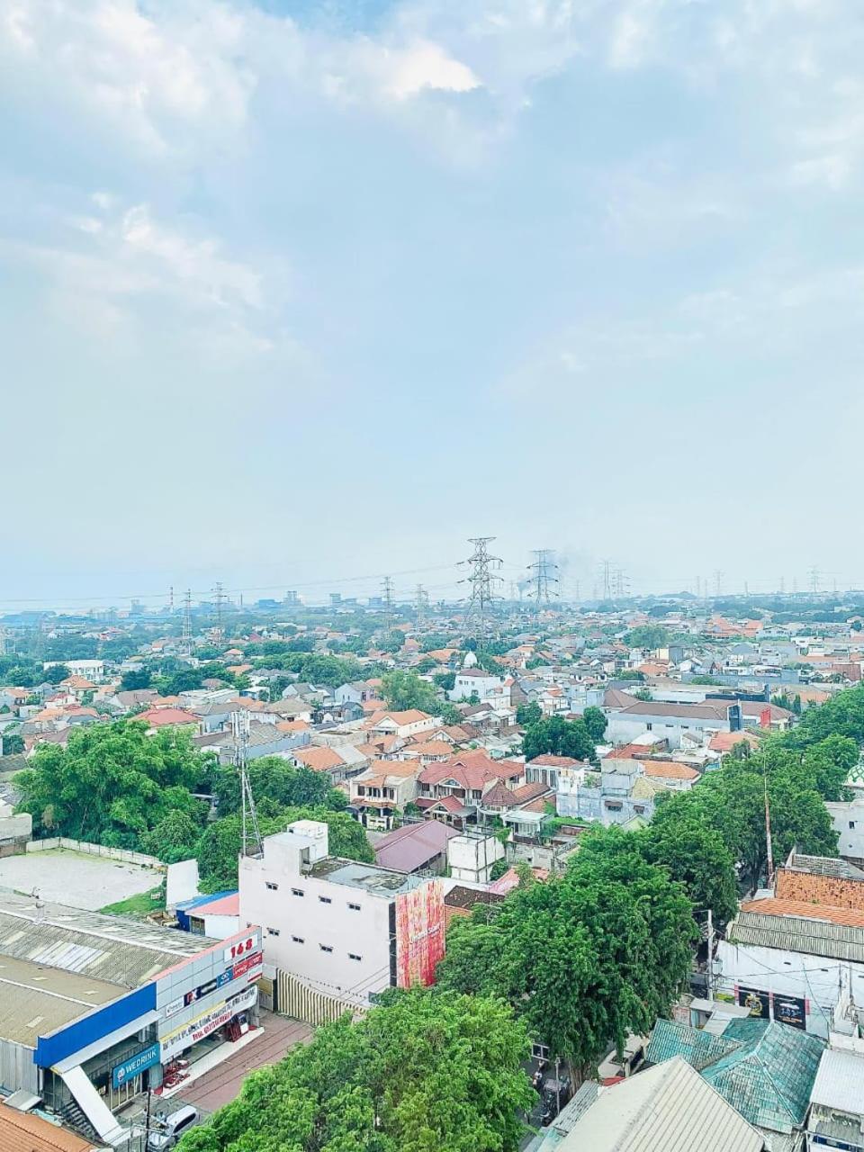 Hotel Khas Gresik Esterno foto